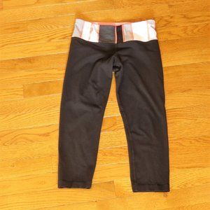Lululemon crop leggings black w gray/white/black/pink waist size 6